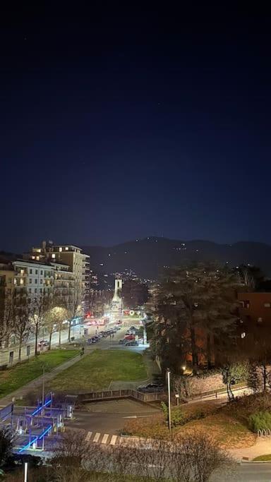 Luxury Apartment With View 科莫 外观 照片